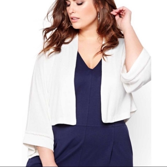 Michel studio white short cardigan, size 4x